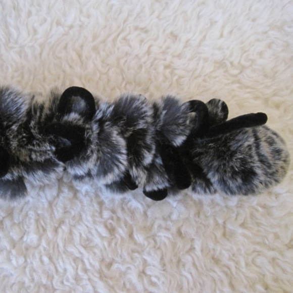 Rabbit Fur Scarf/Neck Warmer w/Bows - Picture 2 of 3